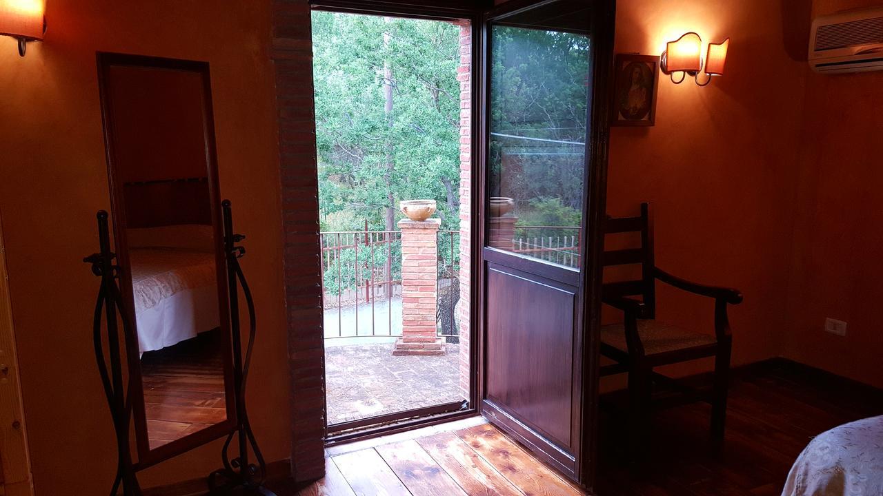 Agriturismo Masseria Fonte Di Maroglio Castrovillari Ngoại thất bức ảnh